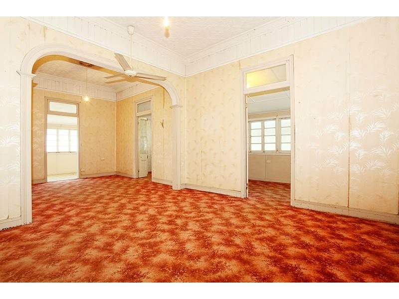 19 Fleurs St, Woolloongabba QLD 4102