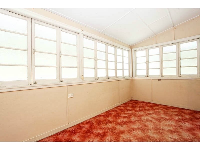 19 Fleurs St, Woolloongabba QLD 4102