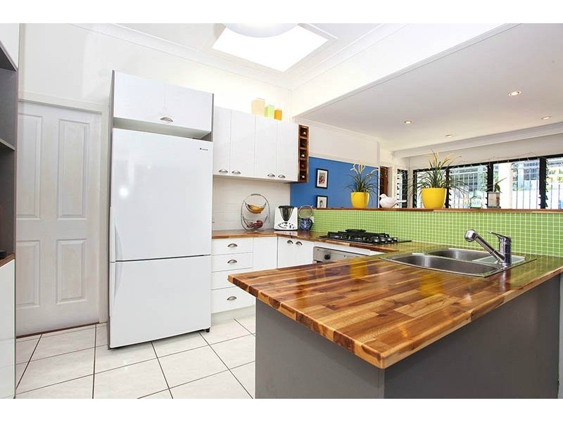 29 Love Street, Holland Park QLD 4121