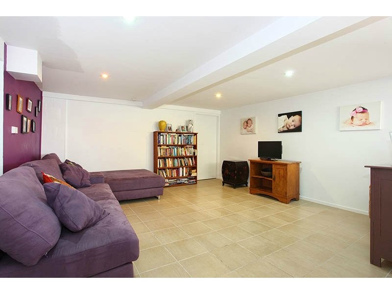 29 Love Street, Holland Park QLD 4121