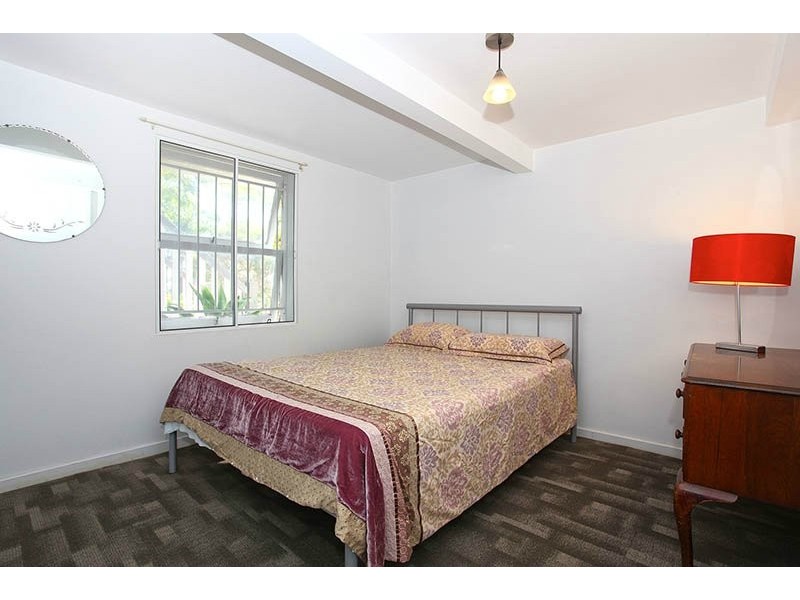 29 Love Street, Holland Park QLD 4121