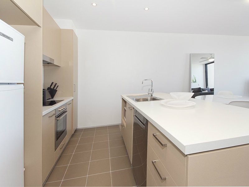 603/77 Jurgens St, Woolloongabba QLD 4102