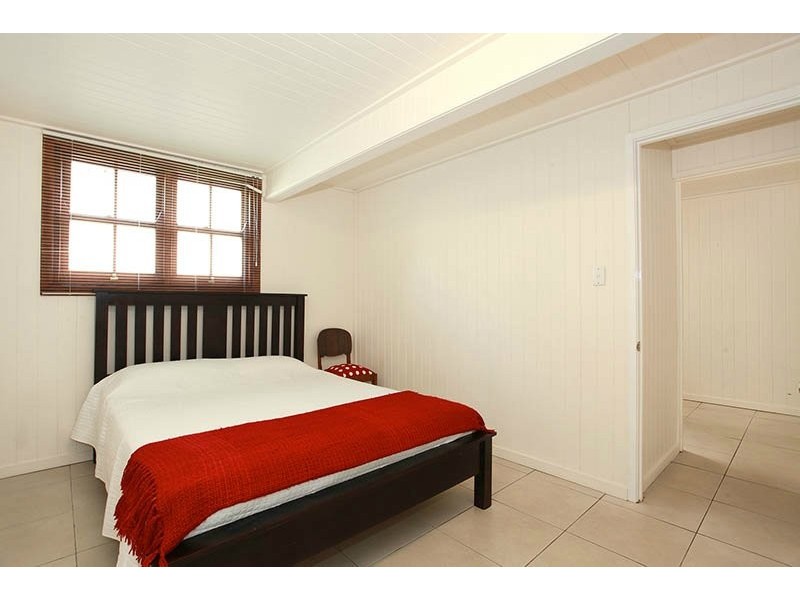 28 Taylor Street, Woolloongabba QLD 4102