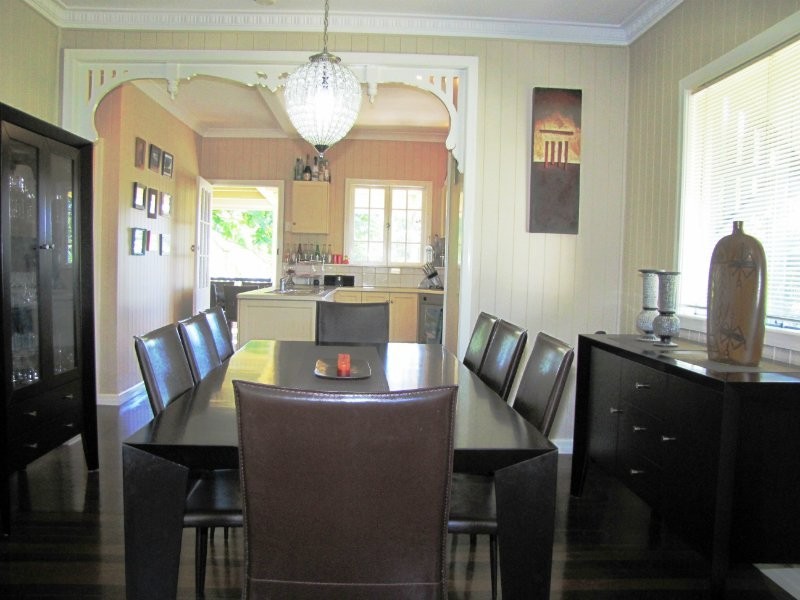 32 Stanley Road, Seven Hills QLD 4170