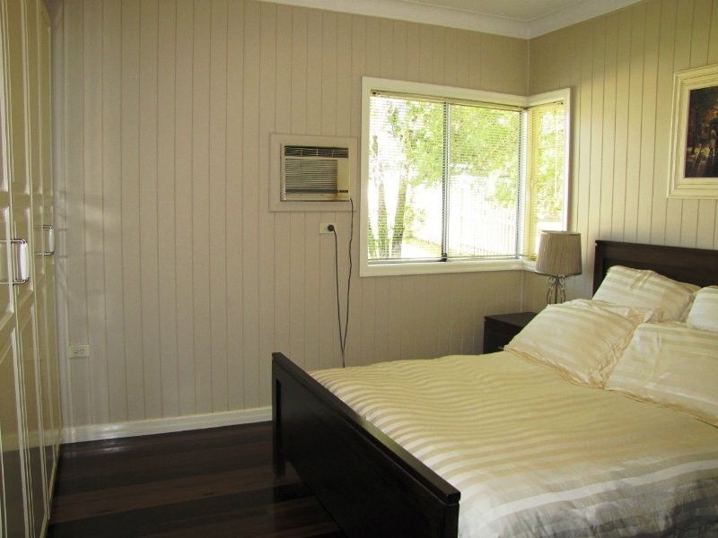 32 Stanley Road, Seven Hills QLD 4170