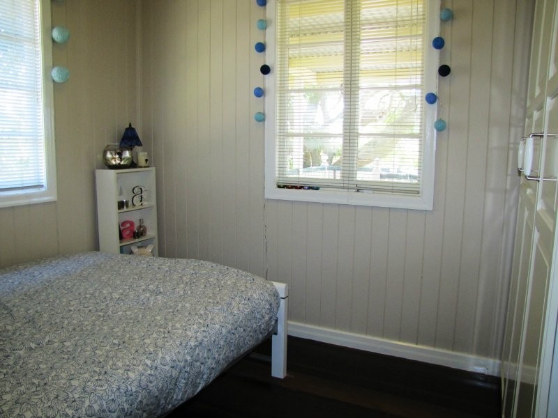 32 Stanley Road, Seven Hills QLD 4170