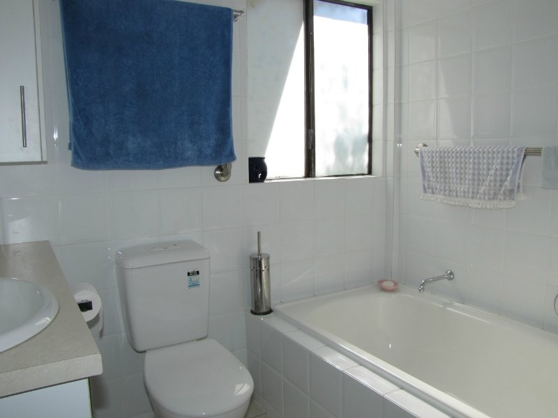 40 Ninth Avenue, Coorparoo QLD 4151