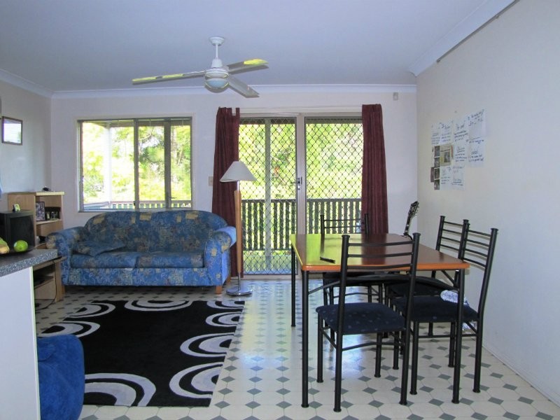 42 Roseglen Street, Greenslopes QLD 4120