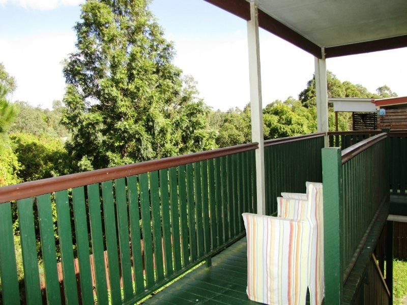 42 Roseglen Street, Greenslopes QLD 4120