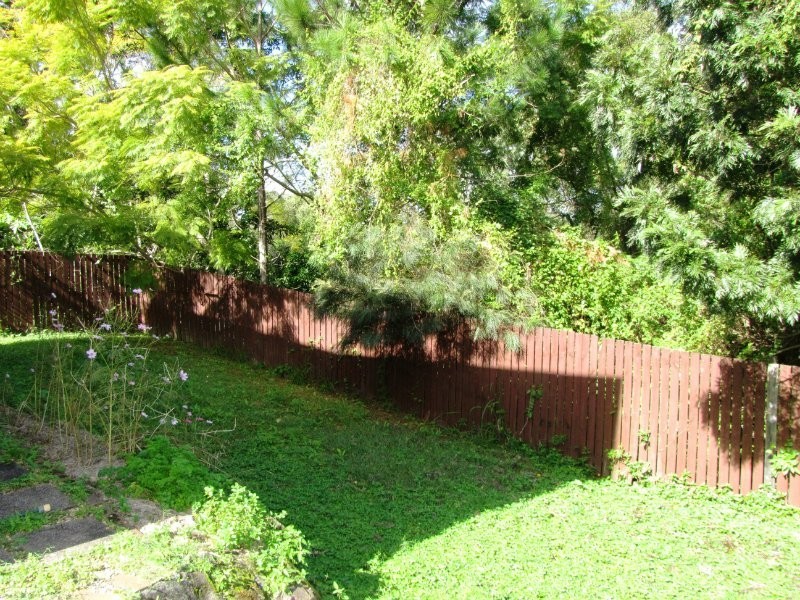 42 Roseglen Street, Greenslopes QLD 4120