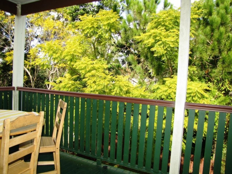 42 Roseglen Street, Greenslopes QLD 4120