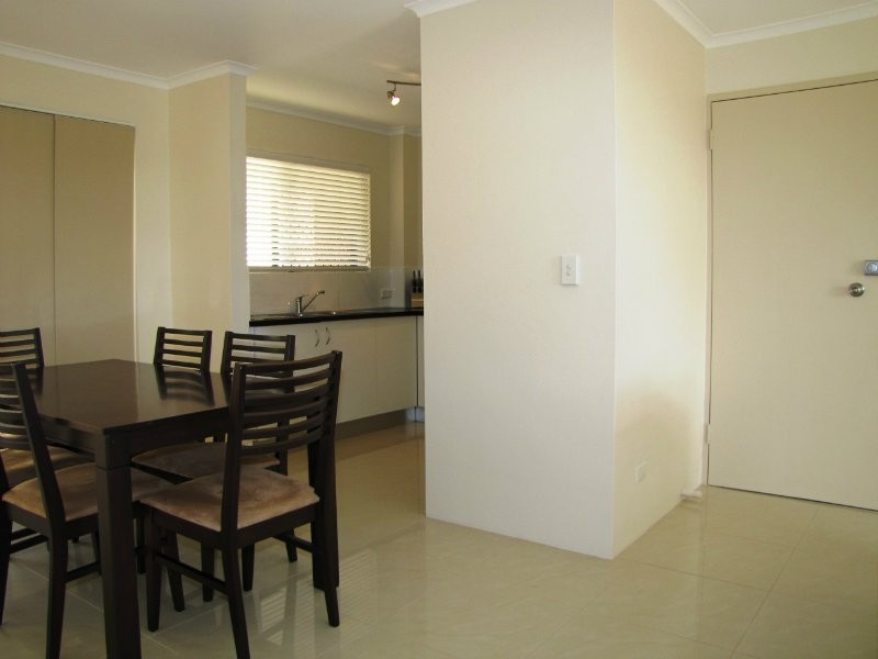 4/63 Nicklin Street, Coorparoo QLD 4151