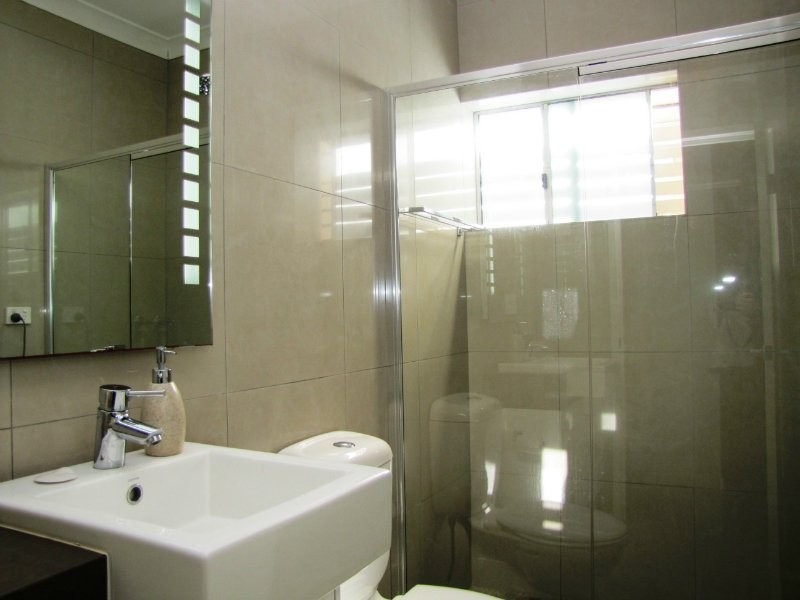 4/298 Cavendish Road, Coorparoo QLD 4151