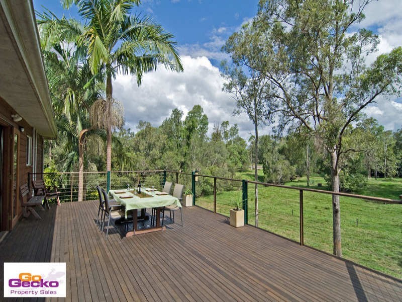 7 Gibbons Road, Samford Valley QLD 4520