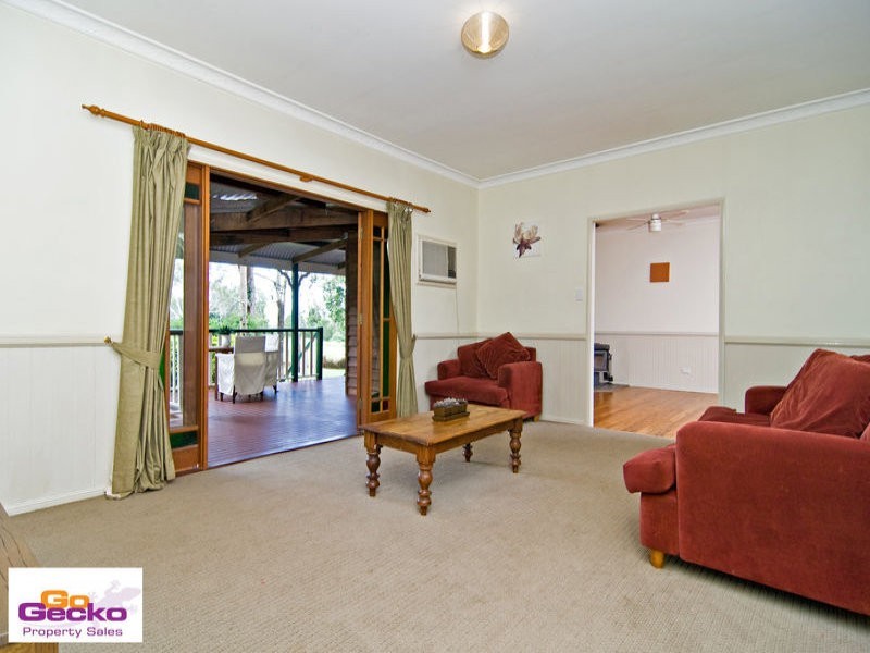 7 Gibbons Road, Samford Valley QLD 4520