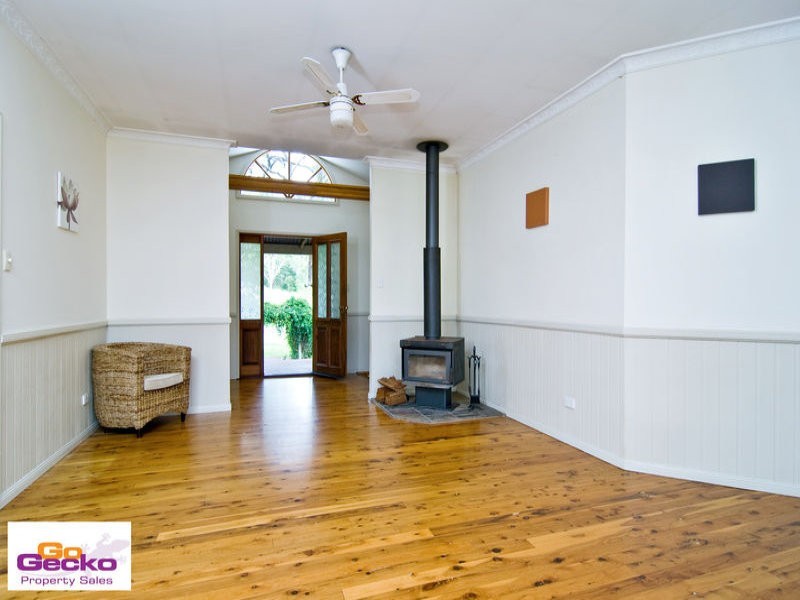 7 Gibbons Road, Samford Valley QLD 4520