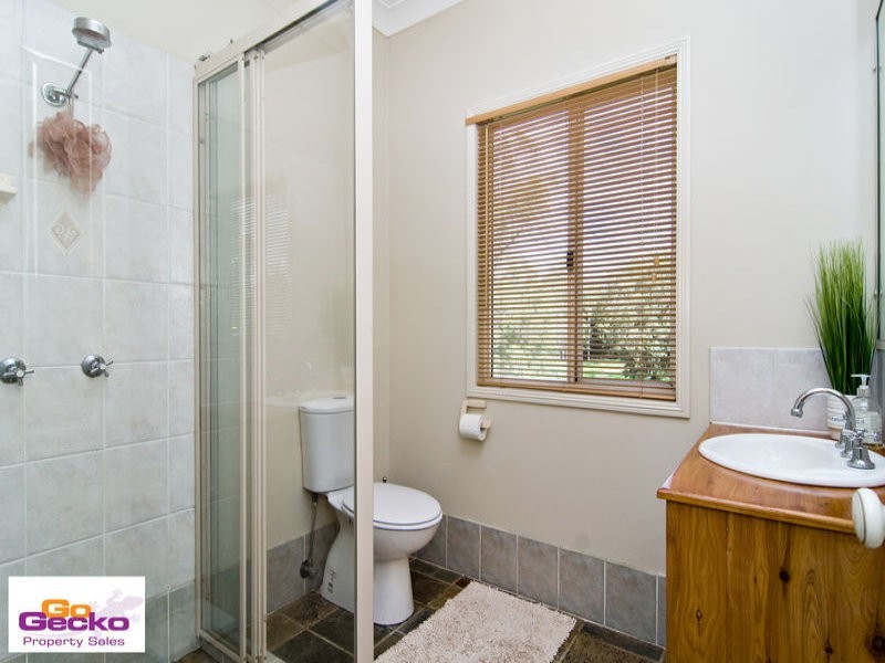 7 Gibbons Road, Samford Valley QLD 4520