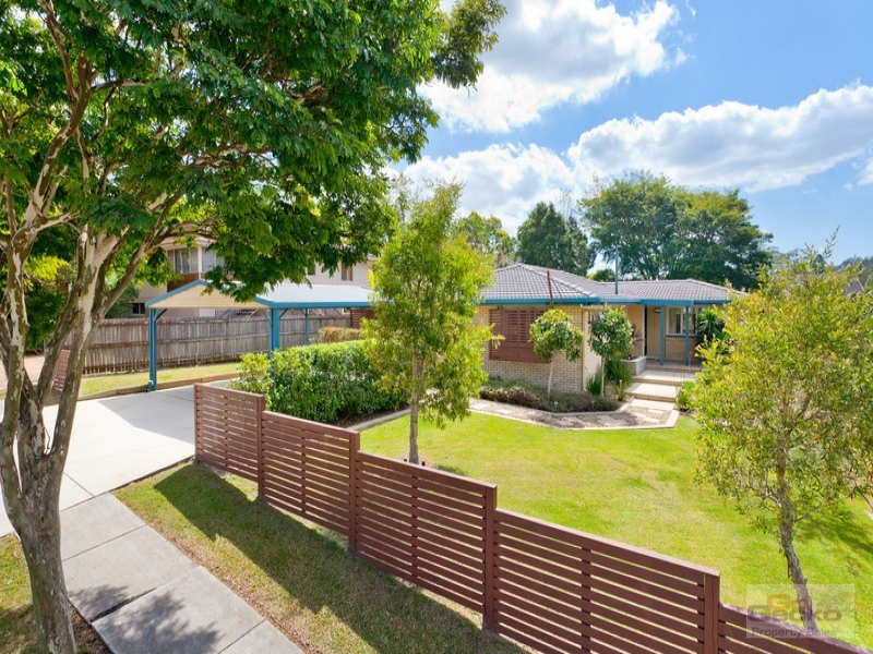 126 Samford Road, Samford Village QLD 4520