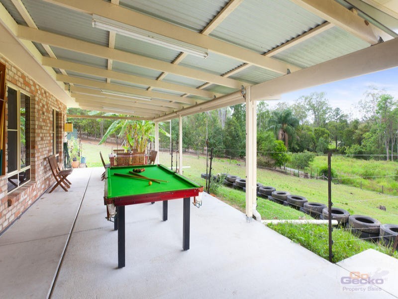 24 Trentham Place, Samford Village QLD 4520
