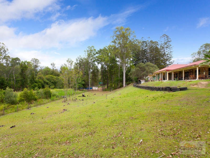 24 Trentham Place, Samford Village QLD 4520