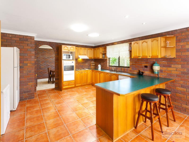 23 Upper Camp Mountain Road, Camp Mountain QLD 4520