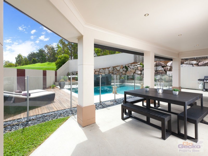 5 Quandong Crescent, Arana Hills QLD 4054