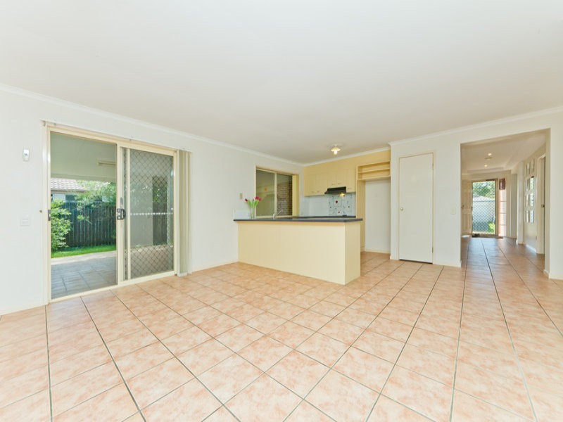12 Kirralee Crescent, Upper Kedron QLD 4055
