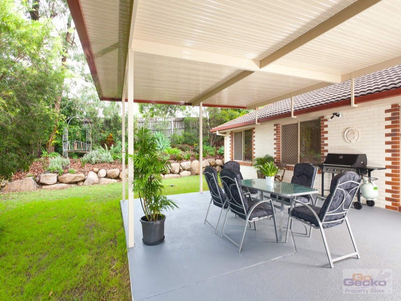 9 Delvin Court, Arana Hills QLD 4054
