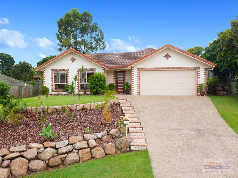 9 Delvin Court, Arana Hills QLD 4054