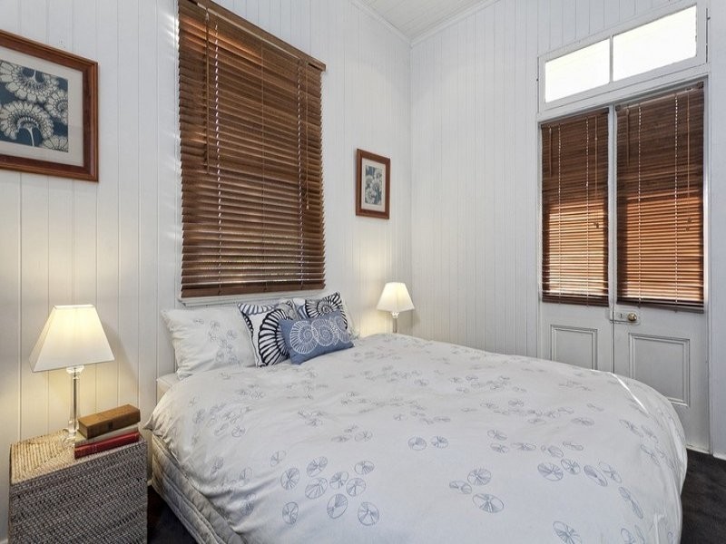 9 Malcolm Street, Enoggera QLD 4051