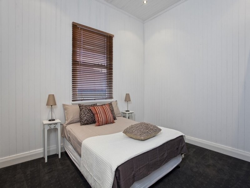 9 Malcolm Street, Enoggera QLD 4051