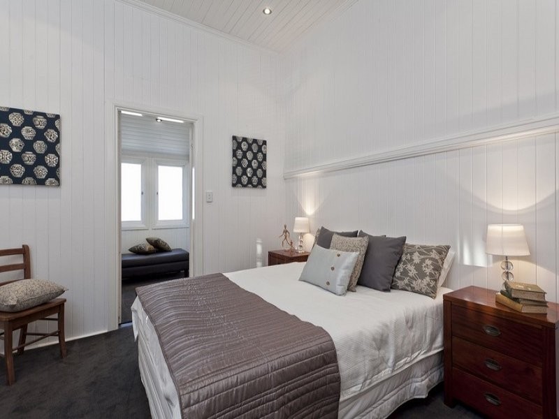 9 Malcolm Street, Enoggera QLD 4051