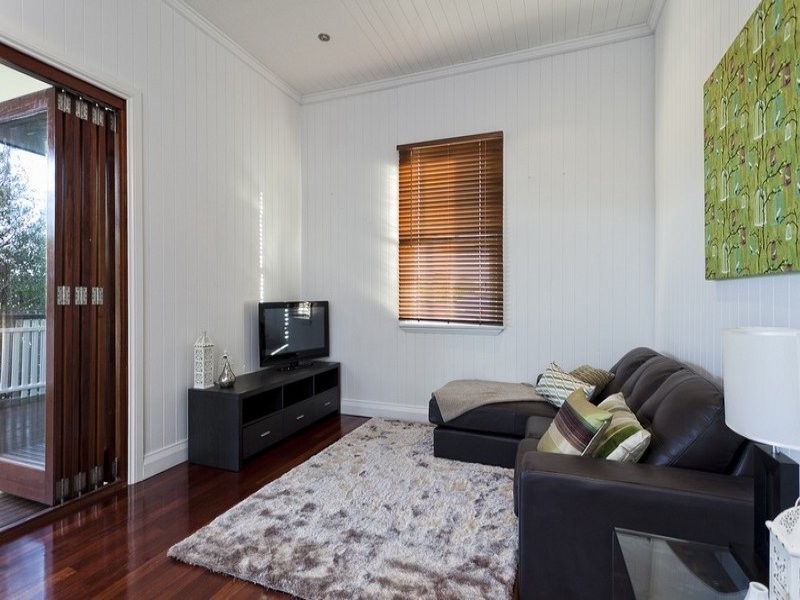 9 Malcolm Street, Enoggera QLD 4051