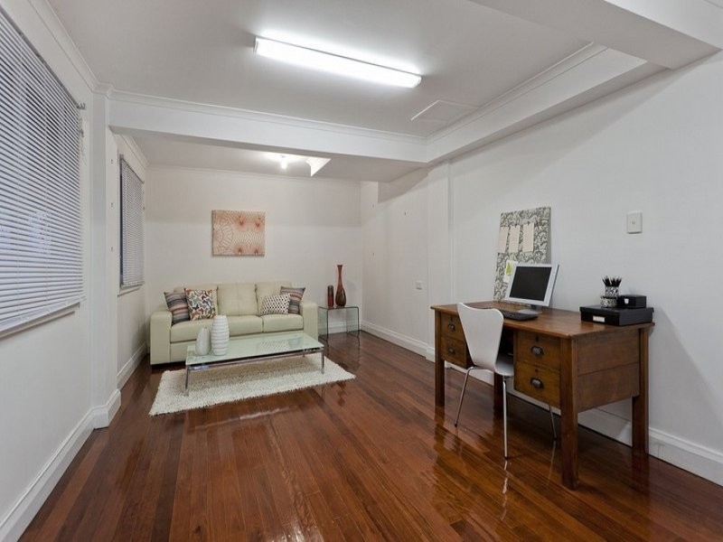 9 Malcolm Street, Enoggera QLD 4051