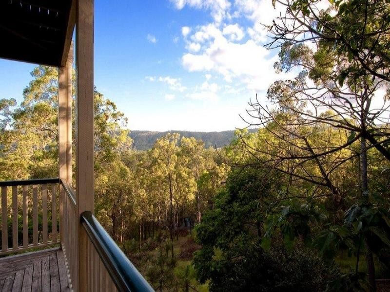 4 Springfield Court, Wights Mountain QLD 4520