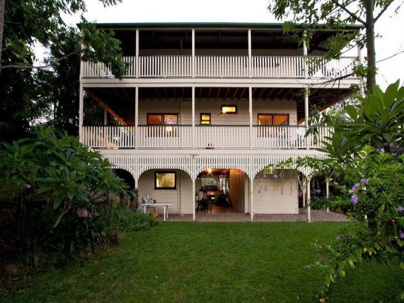 4 Springfield Court, Wights Mountain QLD 4520
