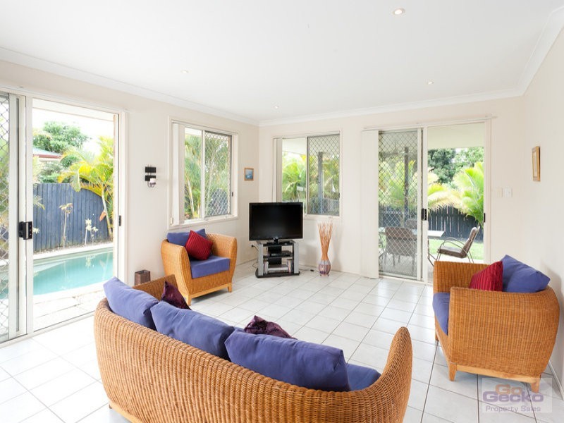 42 Dillon Road, The Gap QLD 4061