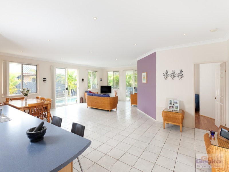 42 Dillon Road, The Gap QLD 4061