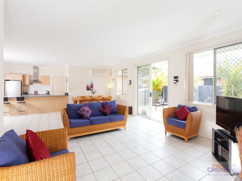 42 Dillon Road, The Gap QLD 4061