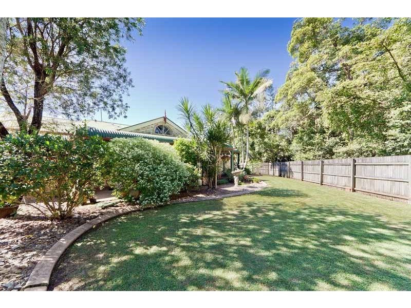 13 Lynwood Court, Ferny Hills QLD 4055