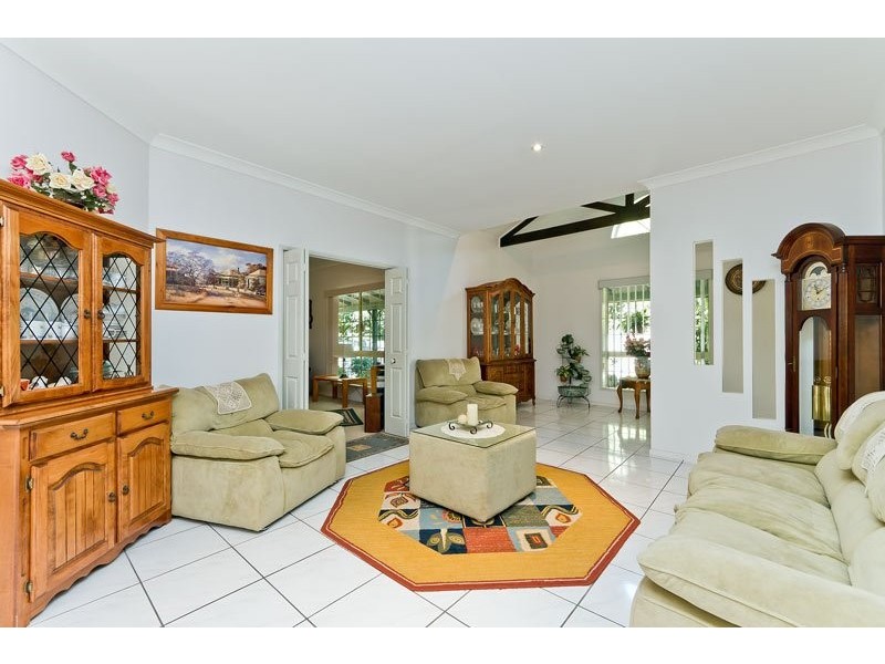 13 Lynwood Court, Ferny Hills QLD 4055