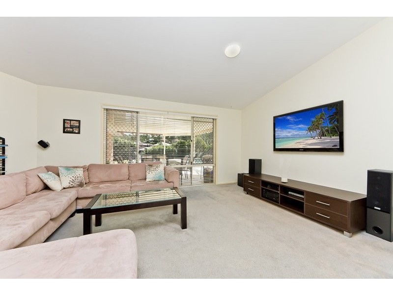 42 Reginald Avenue, Arana Hills QLD 4054