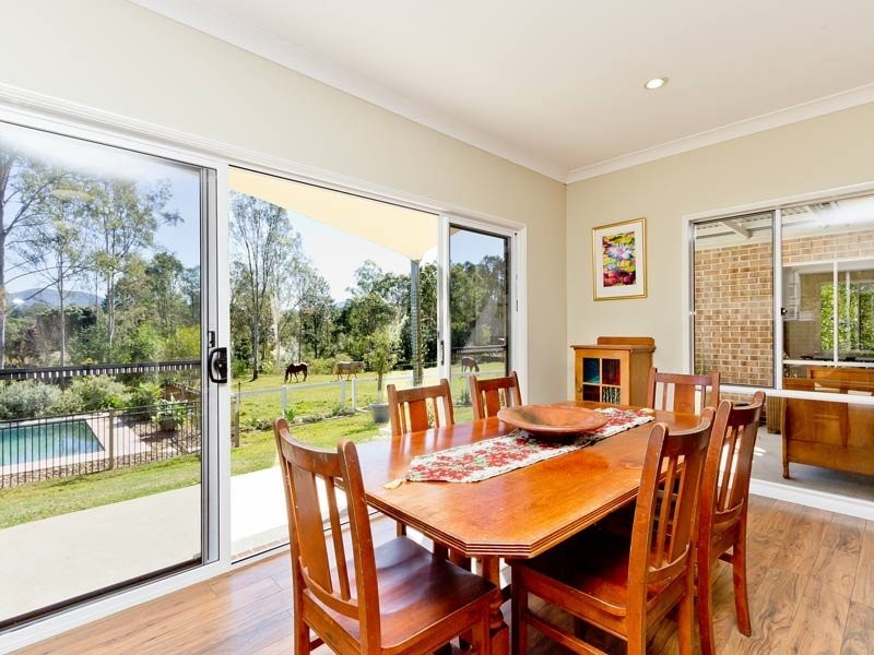 12 Davison Road, Camp Mountain QLD 4520