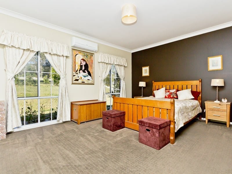 12 Davison Road, Camp Mountain QLD 4520