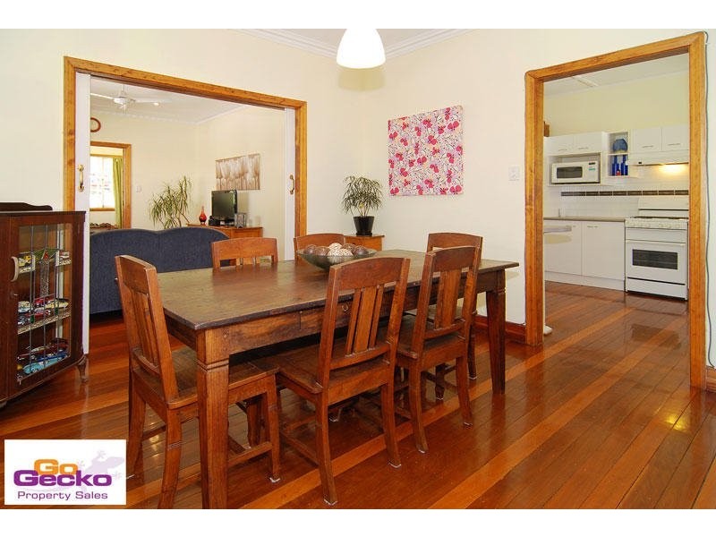 5 Nicholson Street, Mitchelton QLD 4053