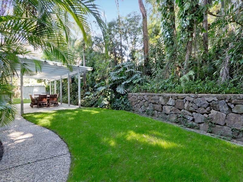 9 Wanawong Court, Ferny Hills QLD 4055