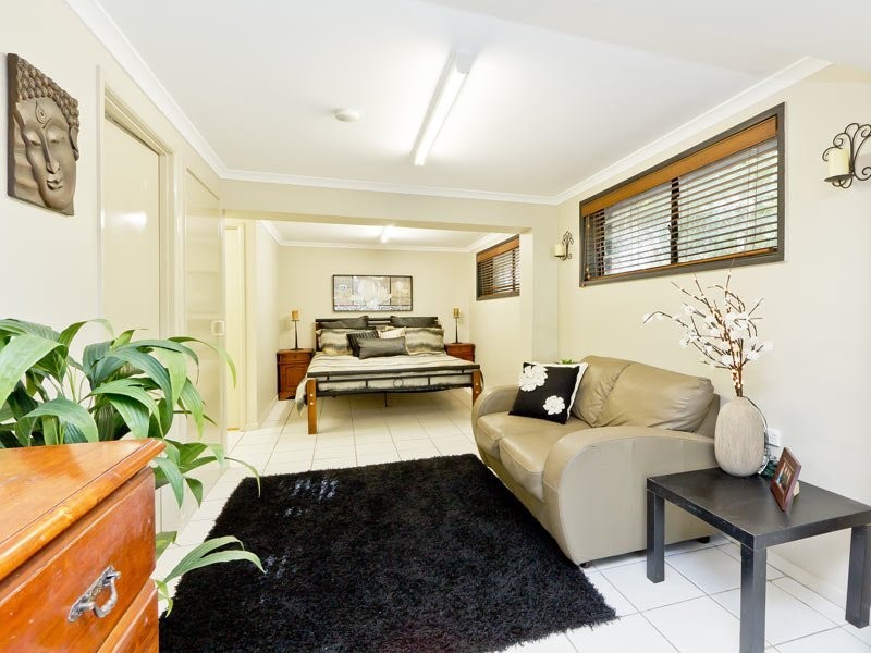 9 Wanawong Court, Ferny Hills QLD 4055