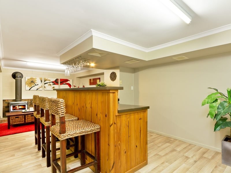 9 Wanawong Court, Ferny Hills QLD 4055