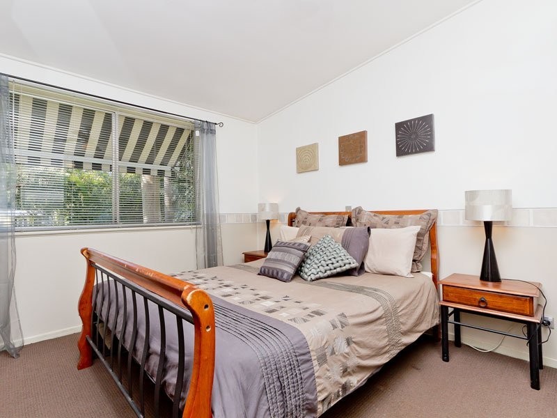 9 Wanawong Court, Ferny Hills QLD 4055