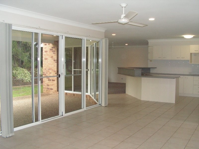 3 Reginald Avenue, Arana Hills QLD 4054